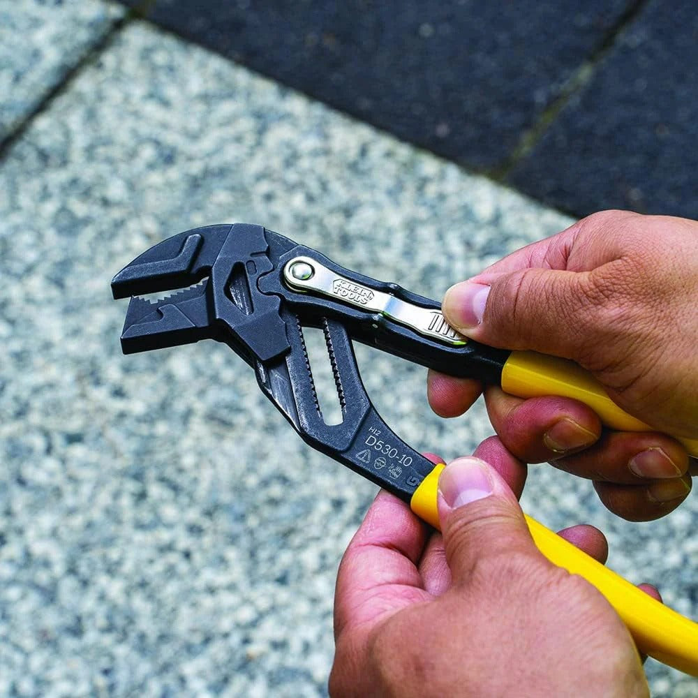 Plier Wrench, Adjustable Pump Plier and Smooth Parallel Jaws